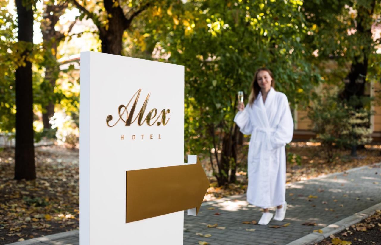 Alex Hotel Одеса Екстериор снимка