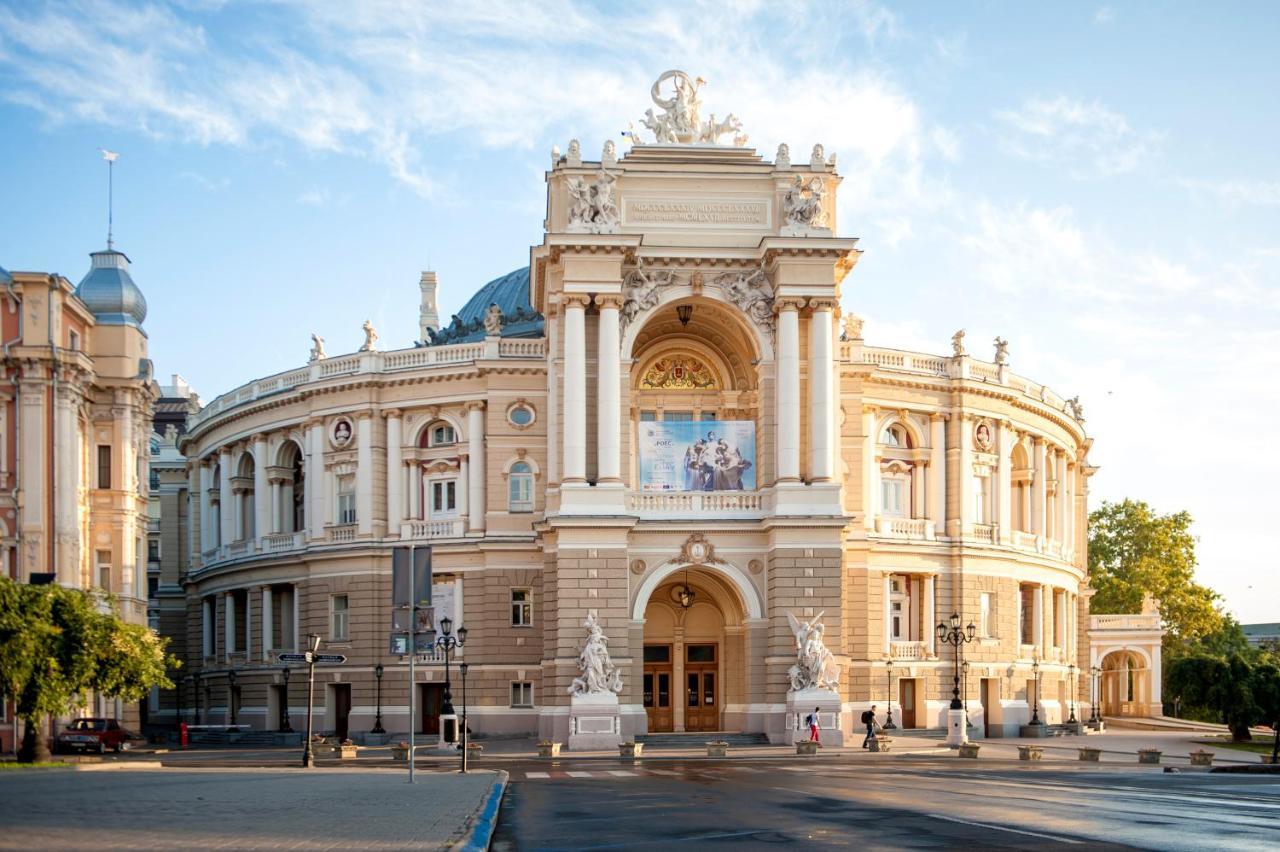 Alex Hotel Одеса Екстериор снимка